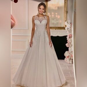 BRAND NEW Stella York wedding gown!